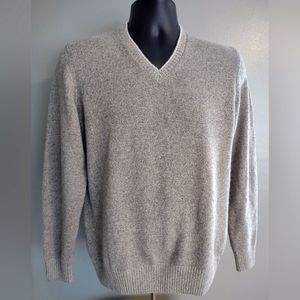 Joseph Abboud V-Neck Wool Blend Sweater, Size Medium, Great Condition